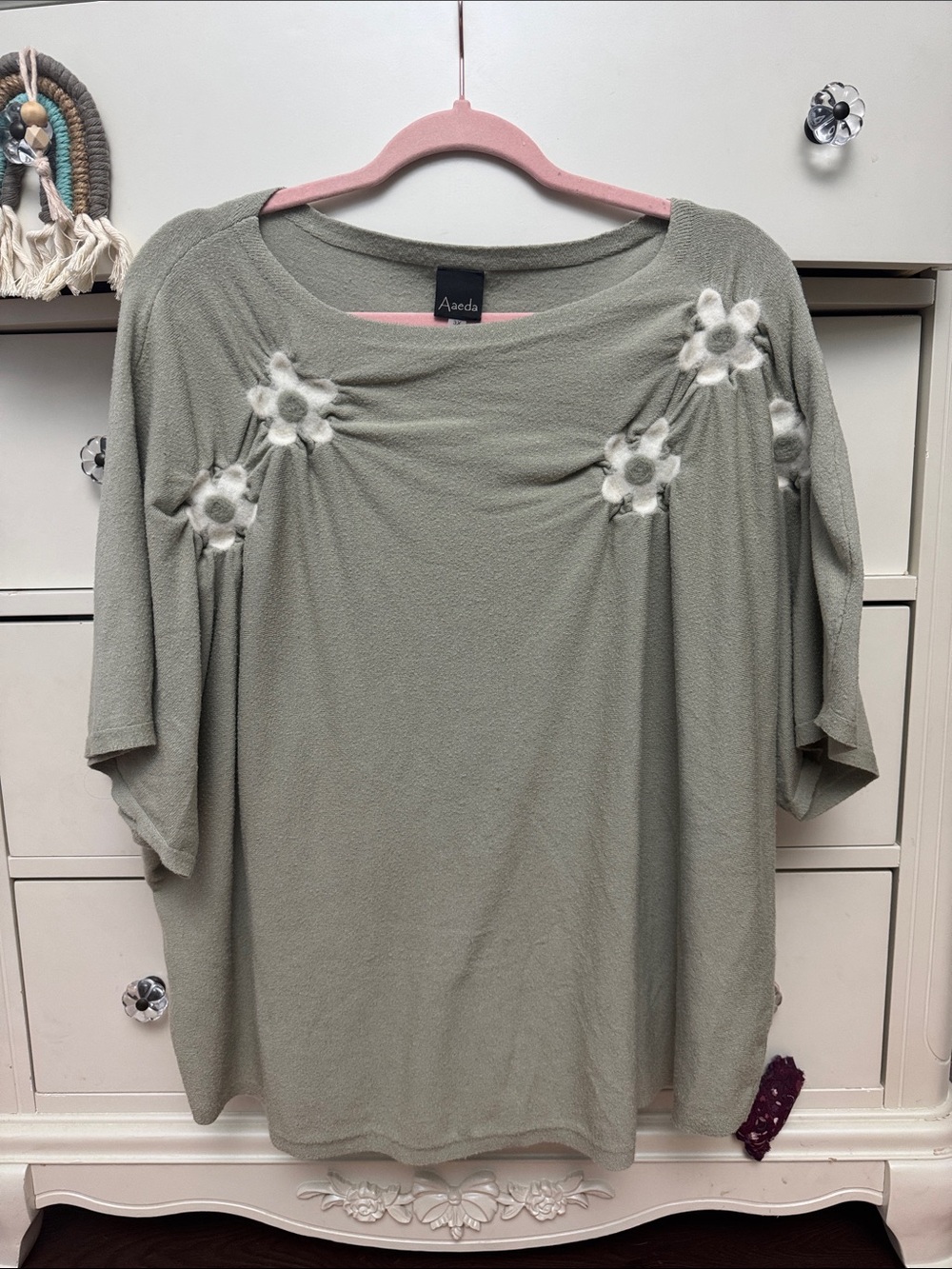 AVEDA Sage Green Floral Appliqué Women's Tunic Top